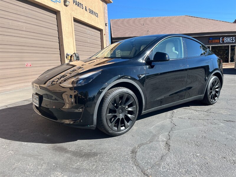 2022 Tesla Model Y Long Range - Photo 8 - St. George, UT 84770-2625