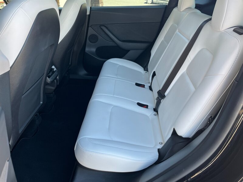2022 Tesla Model Y Long Range - Photo 15 - St. George, UT 84770-2625