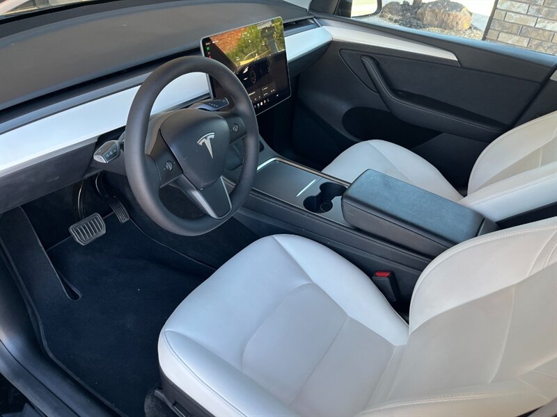 2022 Tesla Model Y Long Range - Photo 2 - St. George, UT 84770-2625