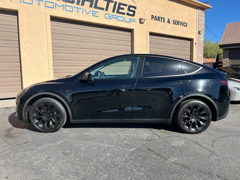 2022 Tesla Model Y Long Range - Photo 3 - St. George, UT 84770-2625