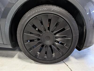 2021 Tesla Model Y Long Range  w/ Acceleration Boost - Photo 12 - Bountiful, UT 84010