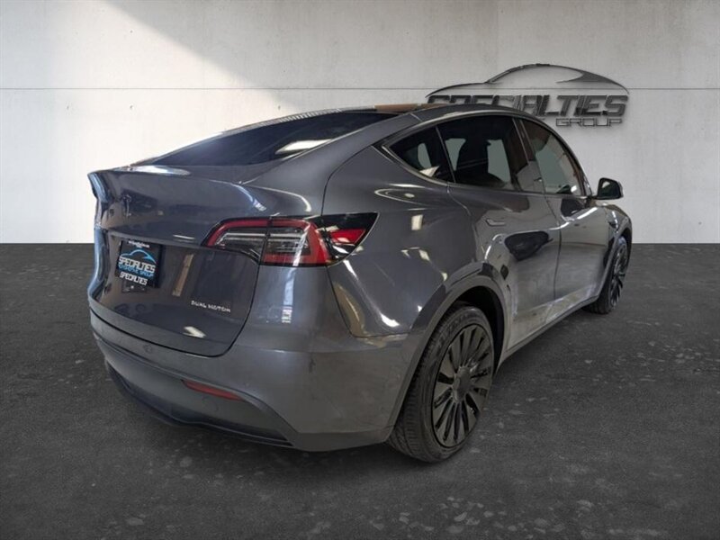 2021 Tesla Model Y Long Range w/ Acceleration Boost - Photo 10 - Bountiful, UT 84010