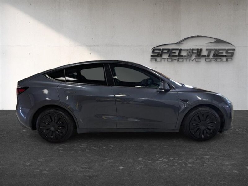 2021 Tesla Model Y Long Range w/ Acceleration Boost - Photo 11 - Bountiful, UT 84010