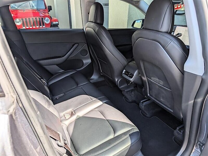 2021 Tesla Model Y Long Range w/ Acceleration Boost - Photo 28 - Bountiful, UT 84010