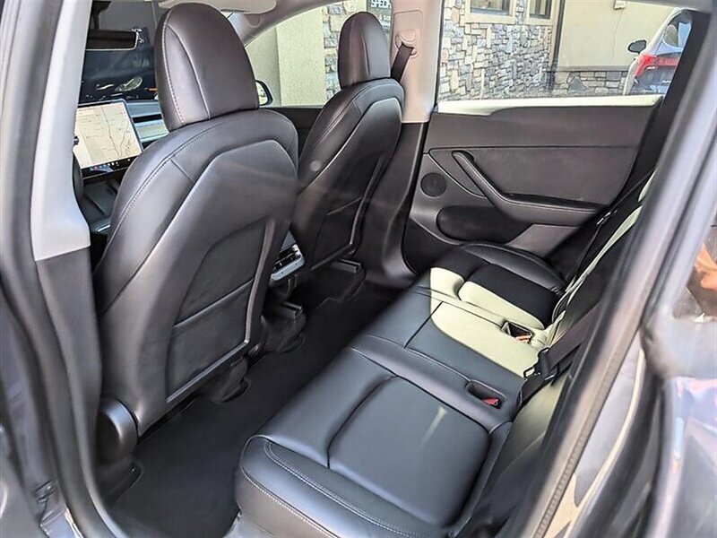 2021 Tesla Model Y Long Range w/ Acceleration Boost - Photo 26 - Bountiful, UT 84010