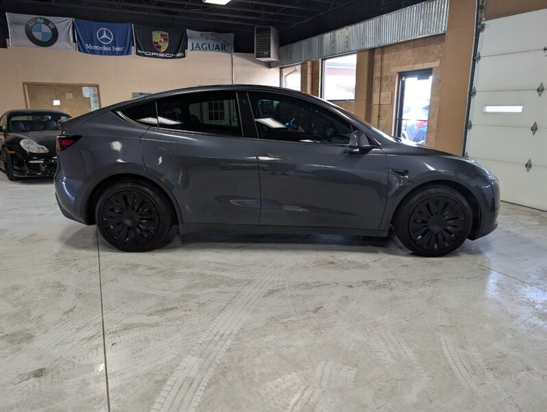 2021 Tesla Model Y Long Range w/ Acceleration Boost - Photo 11 - Bountiful, UT 84010