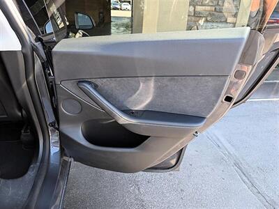 2021 Tesla Model Y Long Range w/ Acceleration Boost - Photo 27 - Bountiful, UT 84010