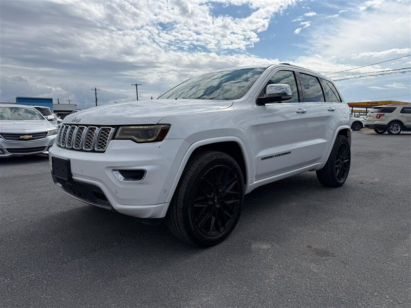 2019 Jeep Grand Cherokee Overland   - Photo 1 - Donna, TX 78537