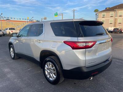 2019 Chevrolet Traverse LS   - Photo 3 - Donna, TX 78537