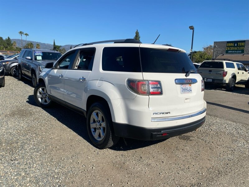 2015 GMC Acadia SLE1 photo 13