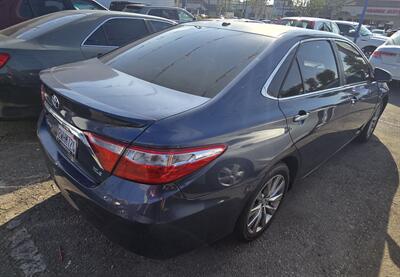 2015 Toyota Camry XLE V6   - Photo 6 - Bell, CA 90201