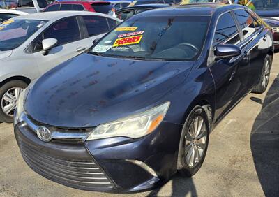 2015 Toyota Camry XLE V6   - Photo 1 - Bell, CA 90201