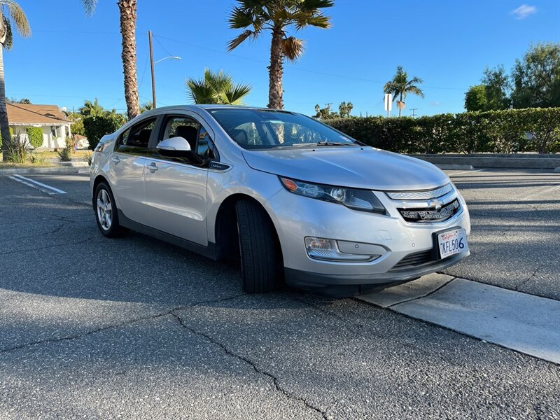 2015 Chevrolet Volt Base photo 3