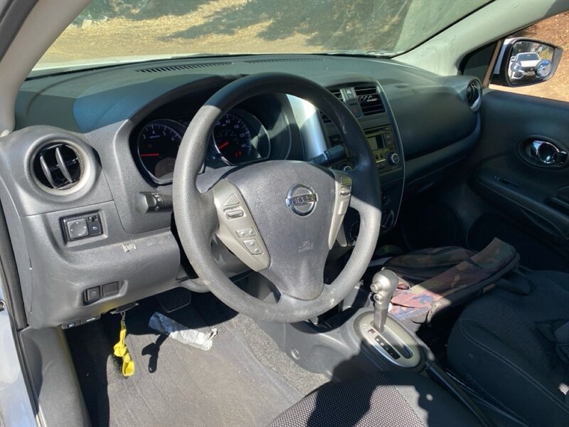 2018 Nissan Versa Sedan SV photo 10