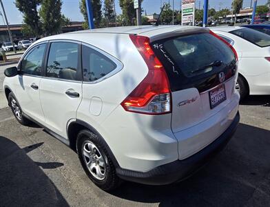 2014 Honda CR-V LX   - Photo 5 - Bell, CA 90201