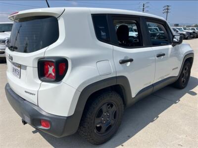 2017 Jeep Renegade Sport   - Photo 5 - Bell, CA 90201