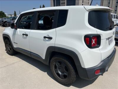 2017 Jeep Renegade Sport   - Photo 7 - Bell, CA 90201