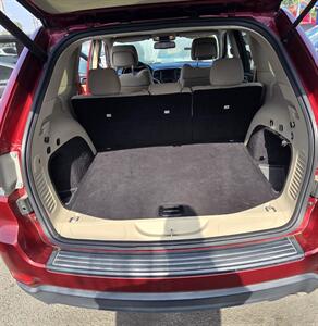 2014 Jeep Grand Cherokee Laredo - Photo 11 - Bell, CA 90201