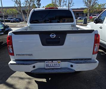 2017 Nissan Frontier S   - Photo 4 - Bell, CA 90201