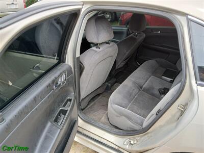 2009 Chevrolet Impala LS   - Photo 6 - Rosenberg, TX 77471