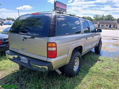 2002 Chevrolet Suburban 2500 LT   - Photo 4 - Rosenberg, TX 77471