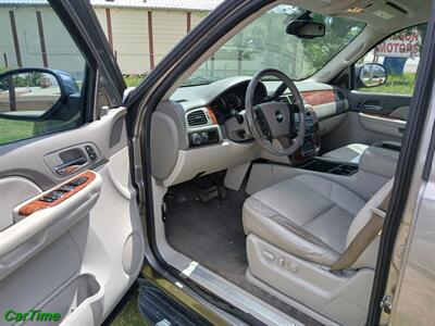 2008 Chevrolet Suburban LT   - Photo 5 - Rosenberg, TX 77471