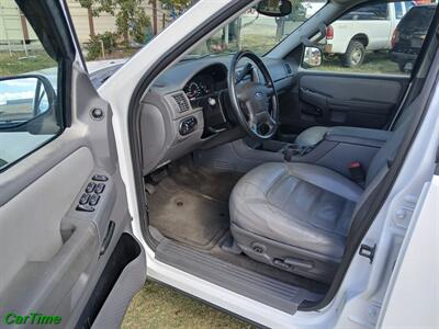 2005 Ford Explorer XLT   - Photo 5 - Rosenberg, TX 77471