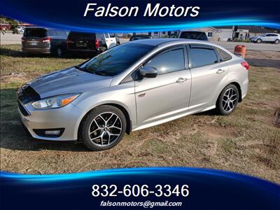 2015 Ford Focus SE - Photo 1 - Rosenberg, TX 77471