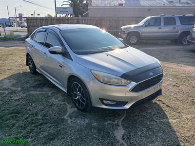 2015 Ford Focus SE - Photo 2 - Rosenberg, TX 77471