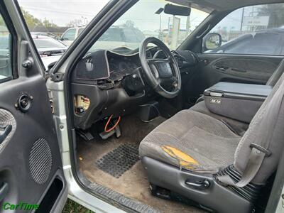 2001 Dodge Ram 1500 SLT   - Photo 5 - Rosenberg, TX 77471