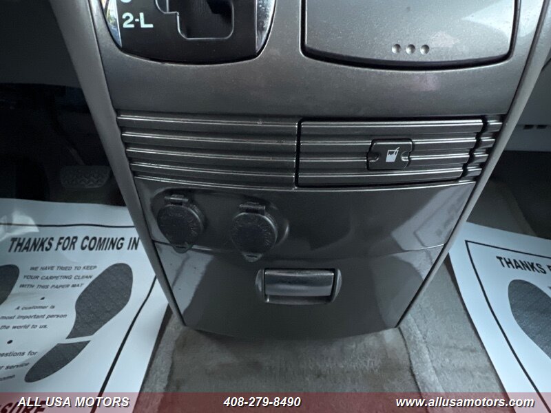 2006 Toyota Sienna XLE photo 37