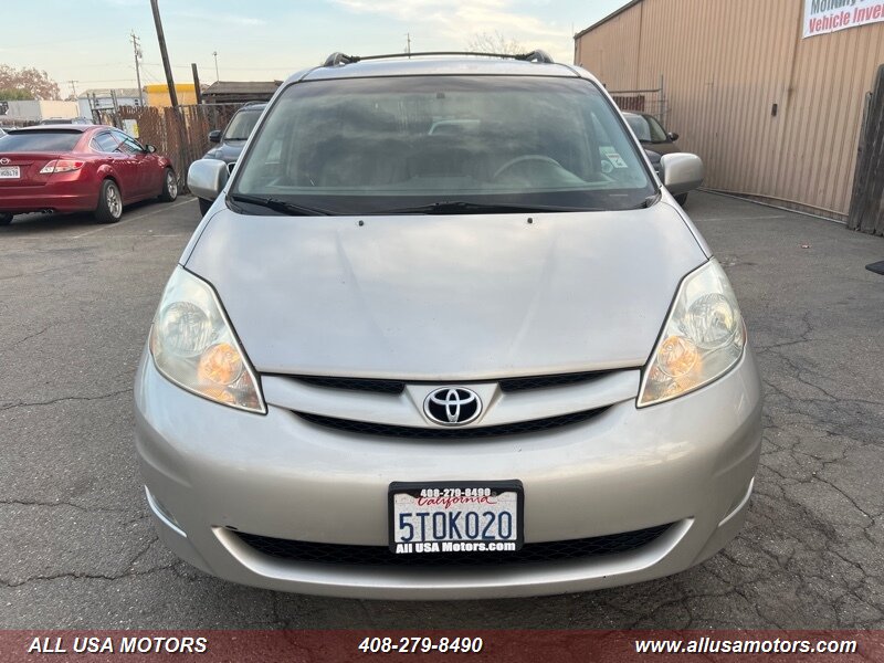 2006 Toyota Sienna XLE photo 4