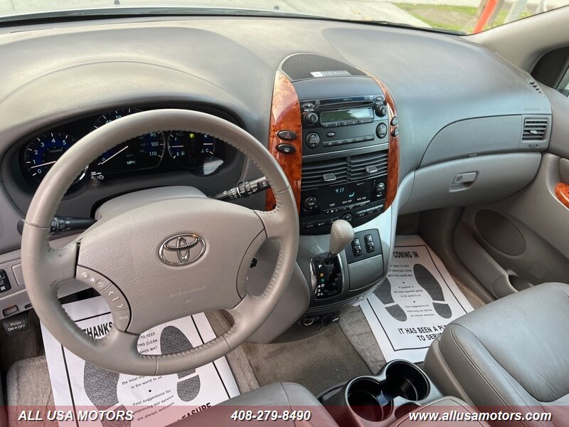 2006 Toyota Sienna XLE photo 15