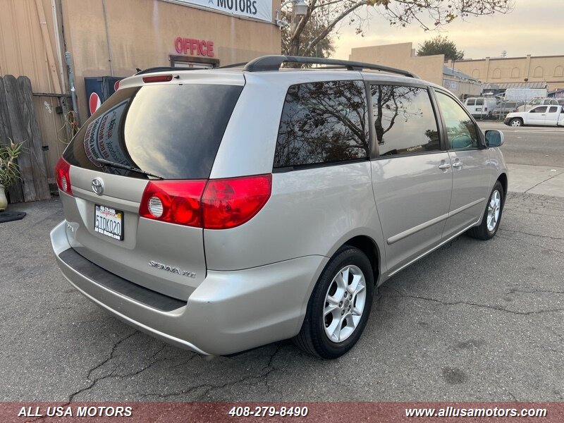 2006 Toyota Sienna XLE photo 9