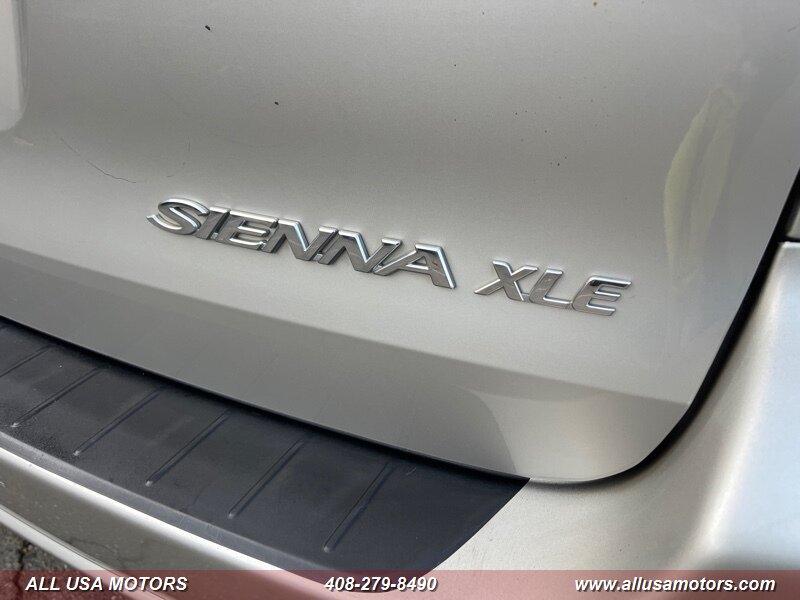 2006 Toyota Sienna XLE photo 10