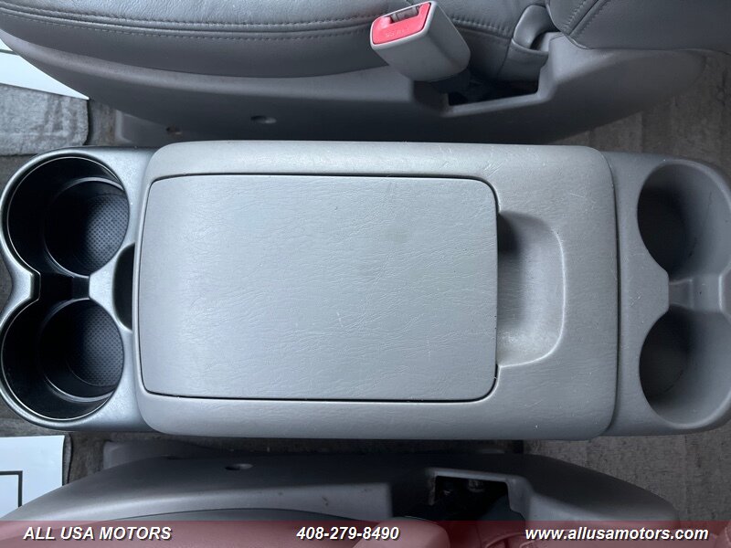 2006 Toyota Sienna XLE photo 38