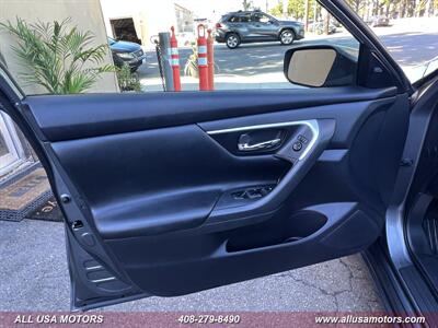2017 Nissan Altima 2.5 SV   - Photo 12 - San Jose, CA 95116