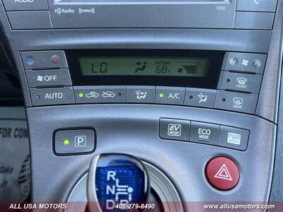 2012 Toyota Prius Three   - Photo 37 - San Jose, CA 95116