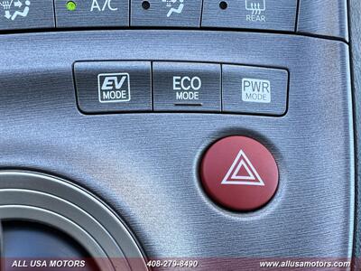 2012 Toyota Prius Three   - Photo 38 - San Jose, CA 95116