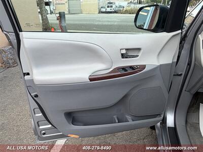 2013 Toyota Sienna XLE 7-Passenger - Photo 14 - San Jose, CA 95116
