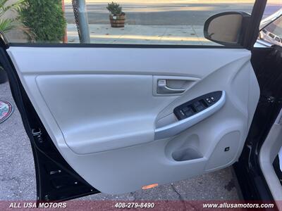 2012 Toyota Prius Five   - Photo 15 - San Jose, CA 95116