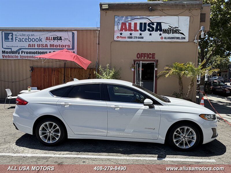 2019 Ford Fusion Hybrid SE   - Photo 1 - San Jose, CA 95116