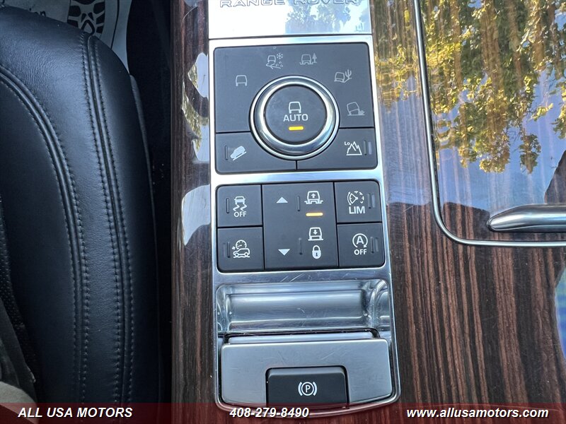 2017 Land Rover Range Rover HSE photo 45