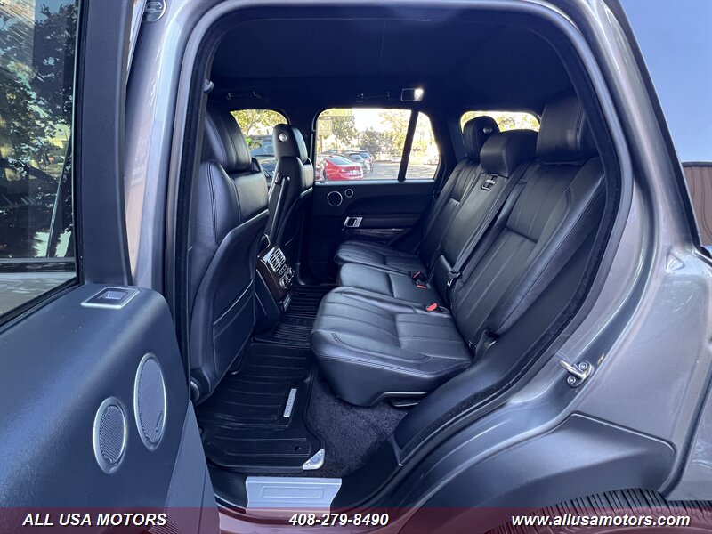 2017 Land Rover Range Rover HSE photo 24