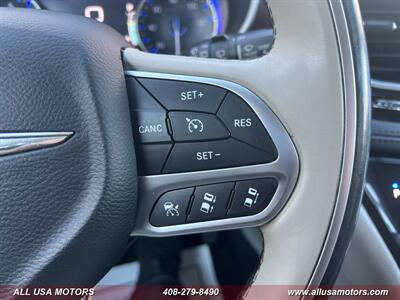 2017 Chrysler Pacifica Limited   - Photo 19 - San Jose, CA 95116