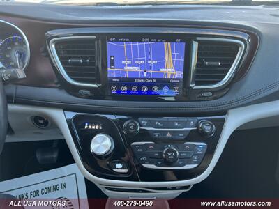 2017 Chrysler Pacifica Limited   - Photo 39 - San Jose, CA 95116