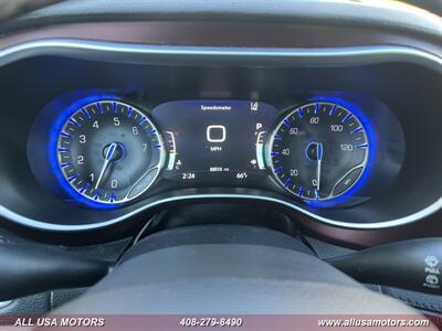 2017 Chrysler Pacifica Limited   - Photo 37 - San Jose, CA 95116