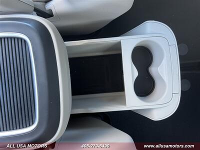 2017 Chrysler Pacifica Limited   - Photo 55 - San Jose, CA 95116