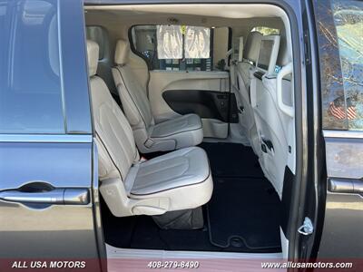 2017 Chrysler Pacifica Limited   - Photo 35 - San Jose, CA 95116