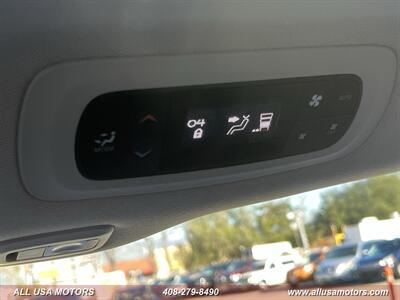 2017 Chrysler Pacifica Limited   - Photo 31 - San Jose, CA 95116